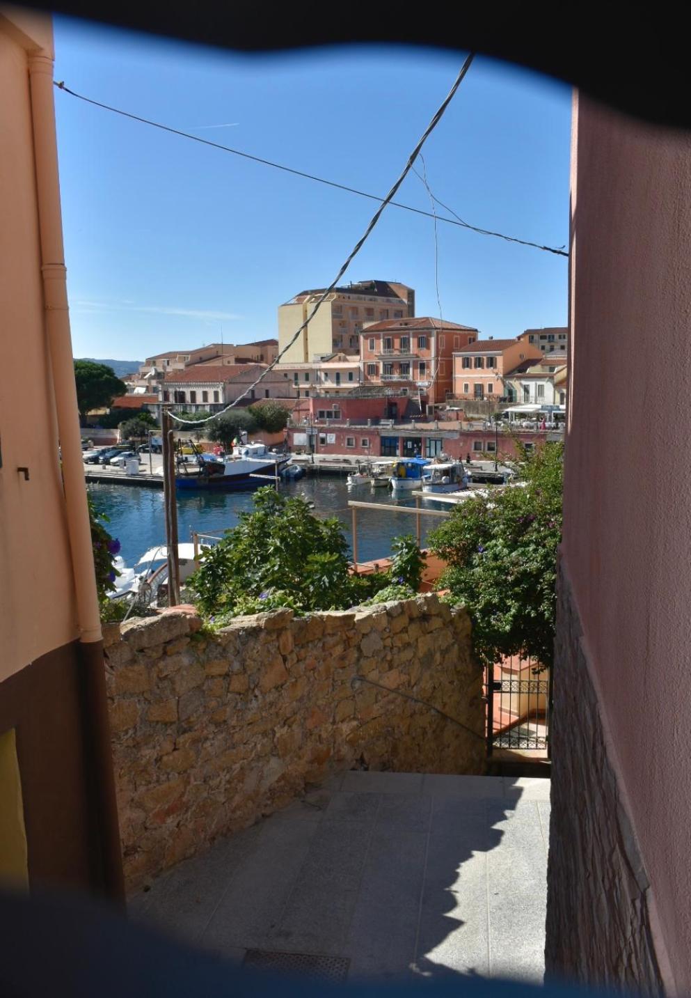 Maison Madeleine La Maddalena  Bagian luar foto